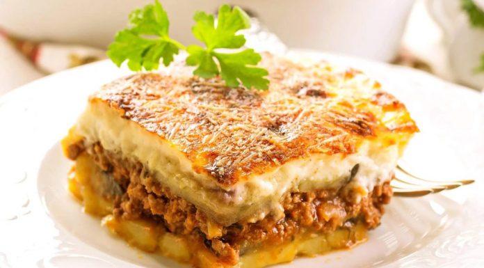 Мусака с картофи мусака, мусака с картофи, традиционна мусака, мусака заливка, класическа мусака, най-вкусната мусака